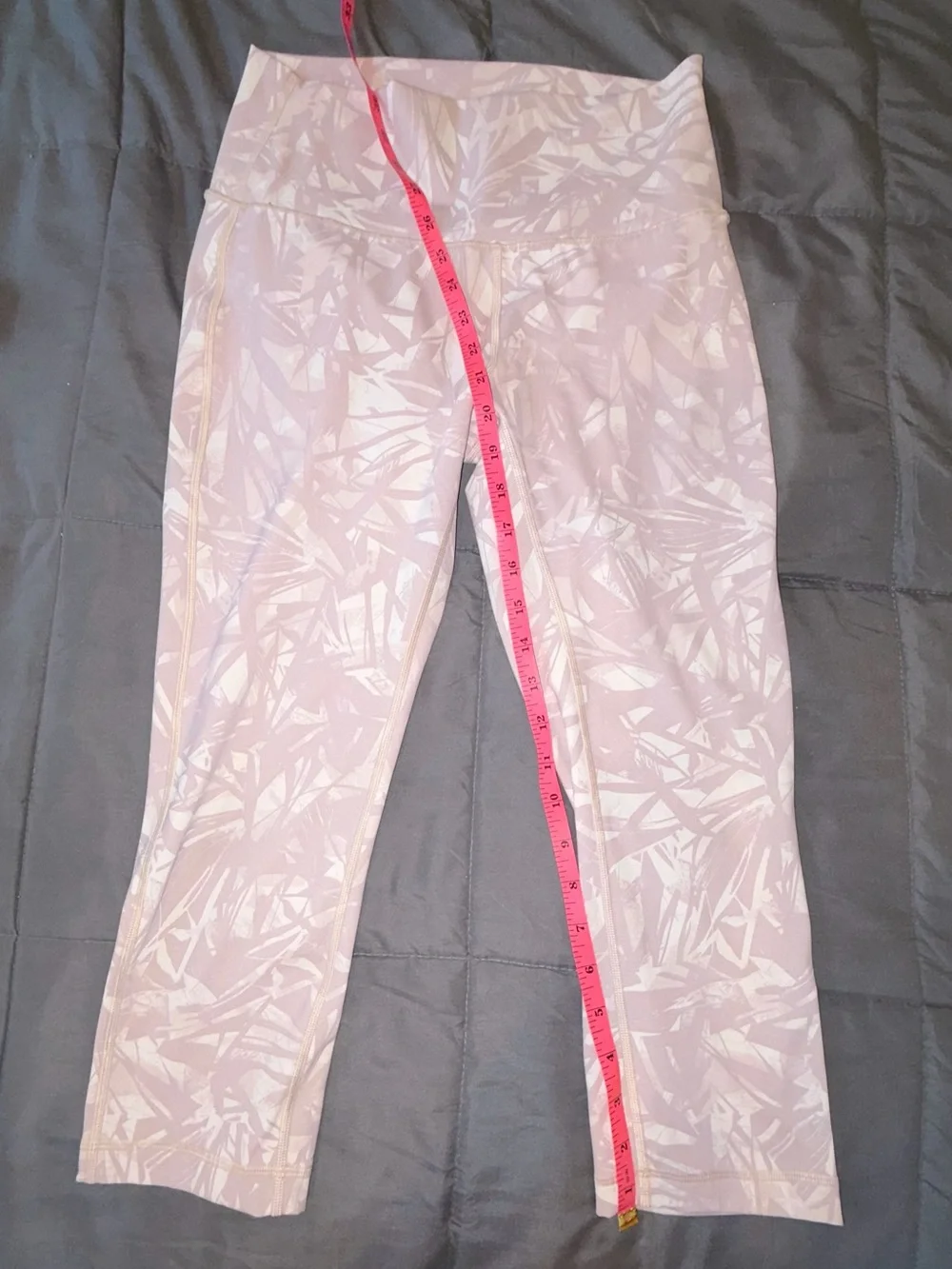 Lululemon Lavender Tropical Print High Rise Crop Leggings